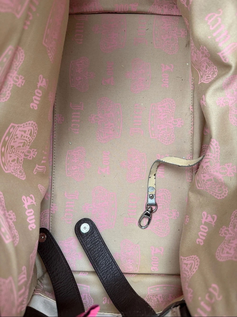 VINTAGE JUICY COUTURE “JUICY DRAMA QUEEN “ PINK VELOUR DOG CARRIER 💖🐶